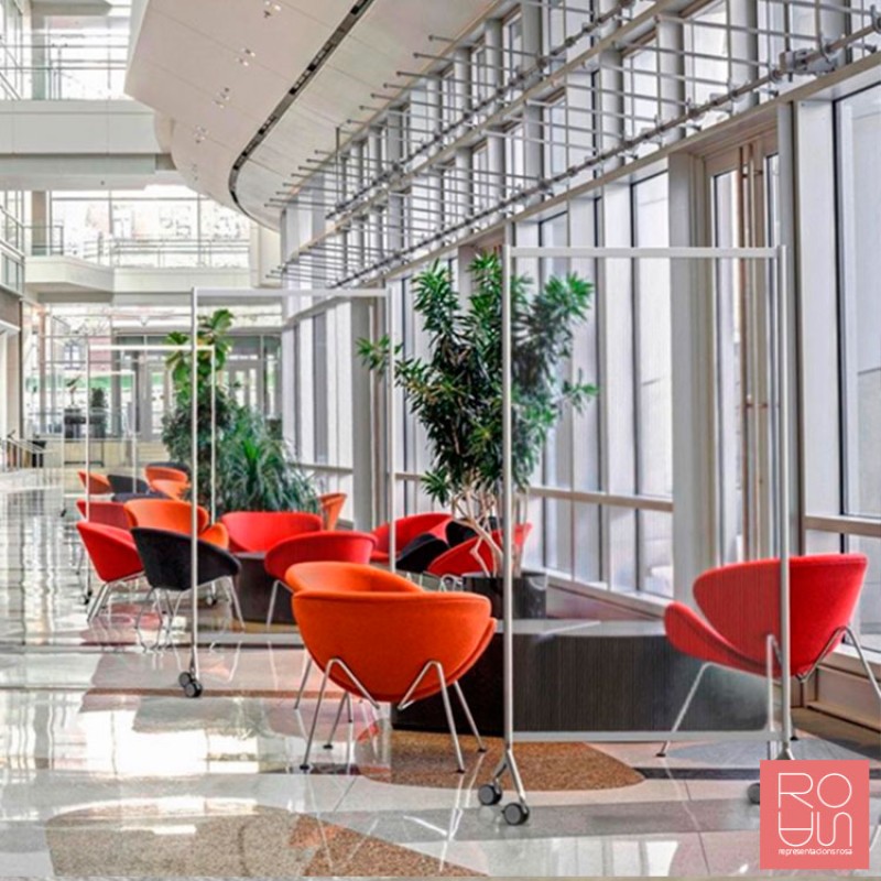 Mampara Ten Limit per separació espais a les oficines