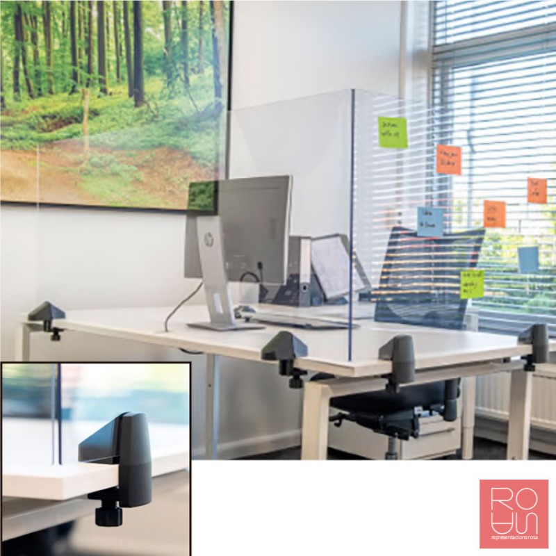 Mampara amb pinces per distanciament social a l'oficina