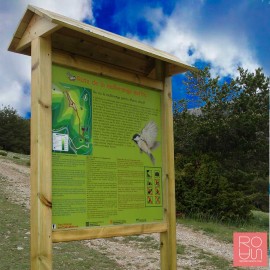 Cartellera de fusta amb teulada Xtrem