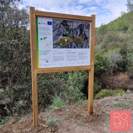 Cartellera de fusta sense teulada LIFE